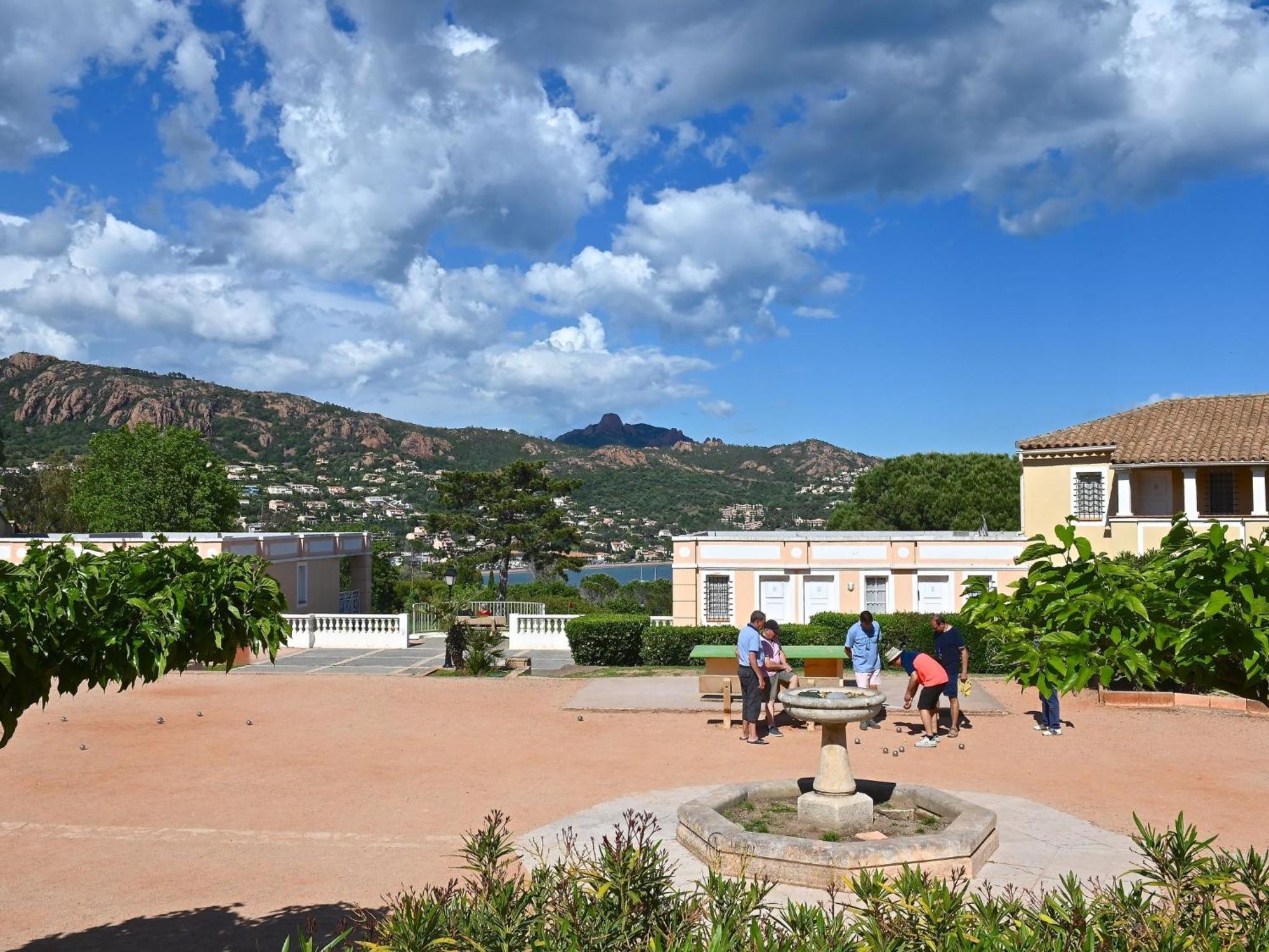 Apartment Village Cap Esterel - Le Village-14 By Interhome Saint-Raphaël Kültér fotó